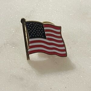 Vintage American Flag Golden Pin Lapel